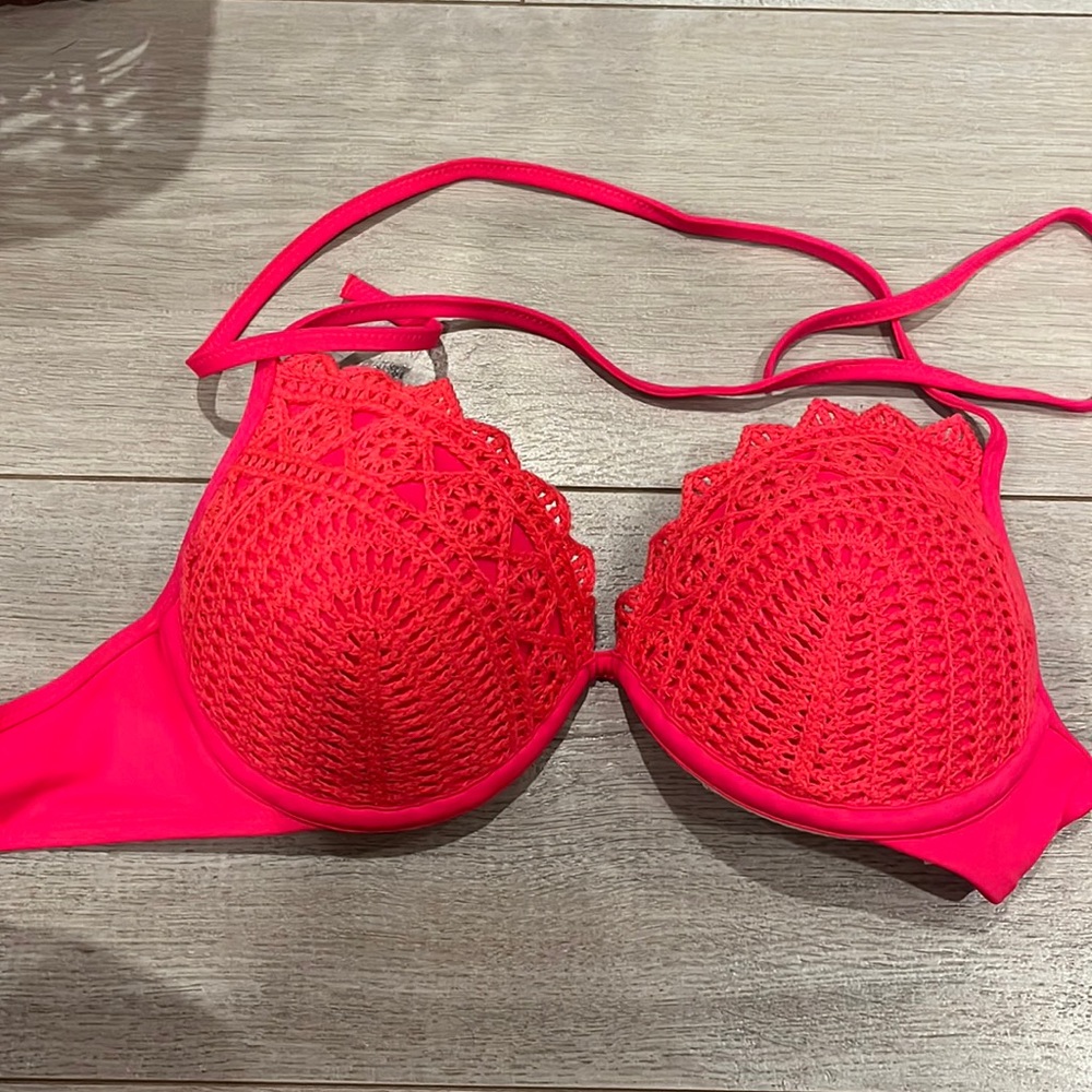 Crochet bikini top